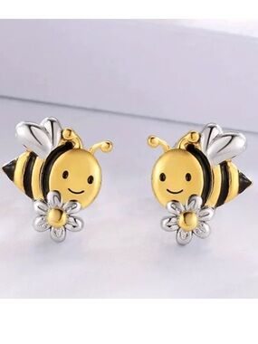 Cute Bee Stud Earrings with Flower